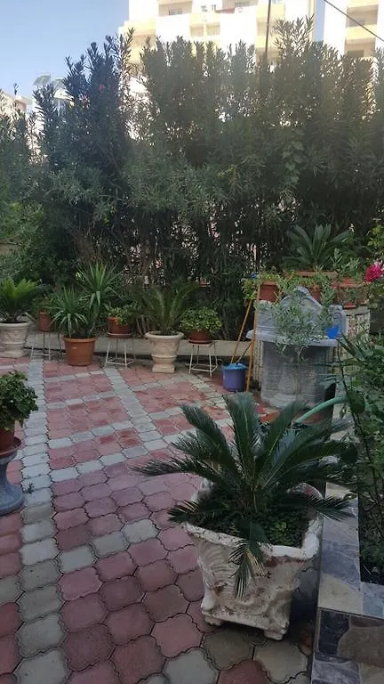 Garsoniere Me Qera Otel Durrës 2*, Dıraç Arnavutluk