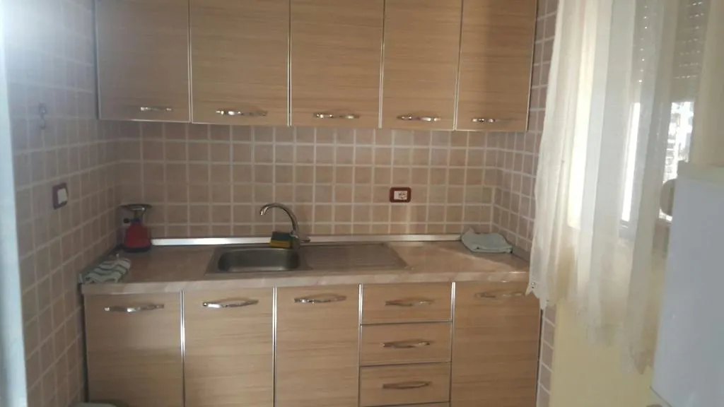 Garsoniere Me Qera Otel Durrës Konukevi Dıraç
